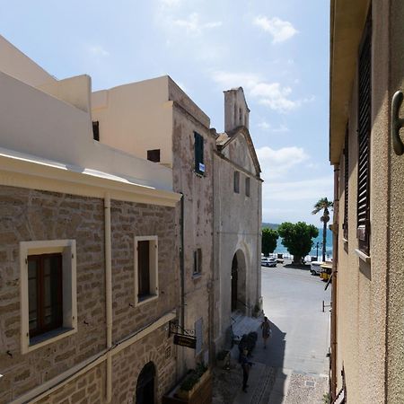 Le Boucanier Alghero Bagian luar foto